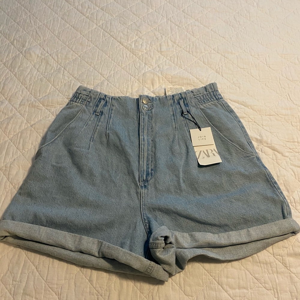 ZARA Highwaist shorts